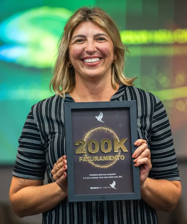 Placa de faturamento de 200 mil